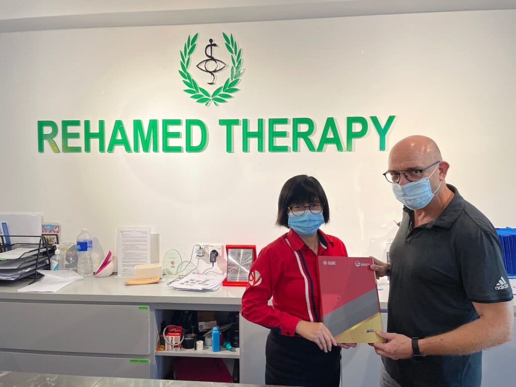 AIA Insurance Policies Delivered to Rehamed Theraphy